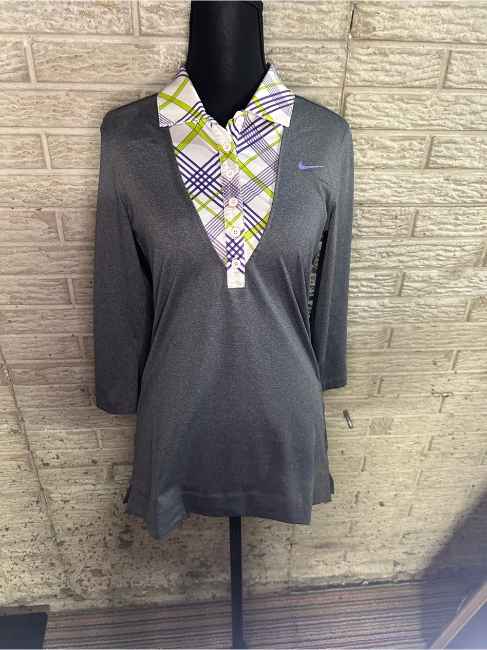 Nike Women’s Gray 3/4 Sleeve Polo Top with Plaid Collar Golf Size Small Dri-Fit